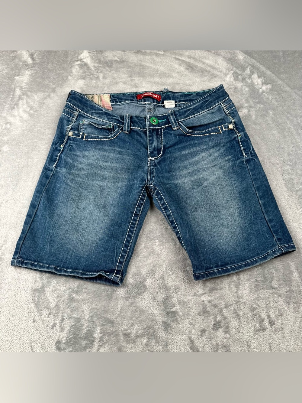 VTG Union Bay Denim Shorts Womens Juniors Size 7 Embroidered Flap Pockets Y2K